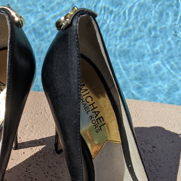 Michael Kors Black Platform Pump Heels - Picture 6 of 6